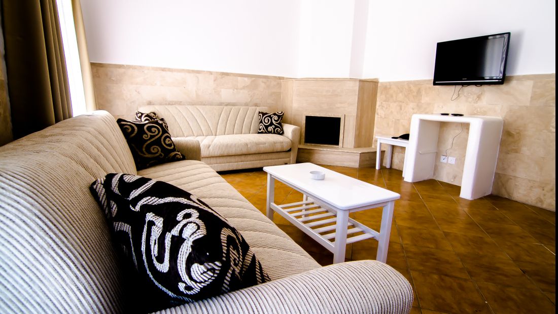 PİNE BAY CLUB