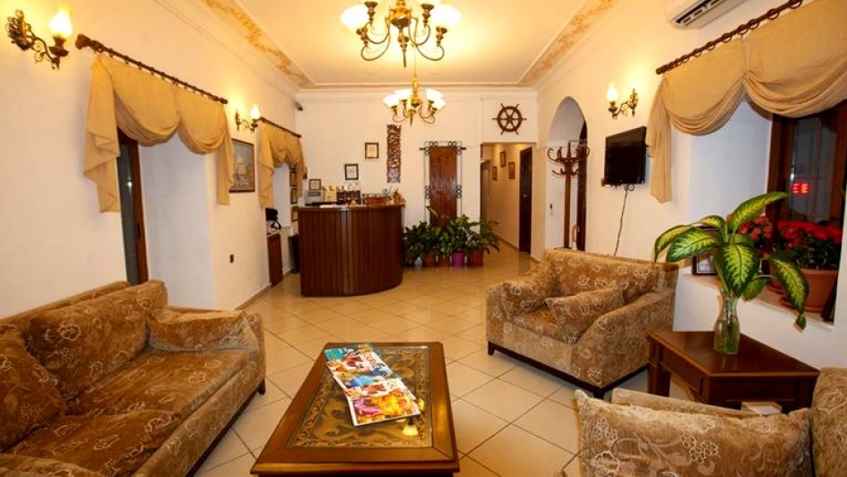 WHITE PEARL HOTEL