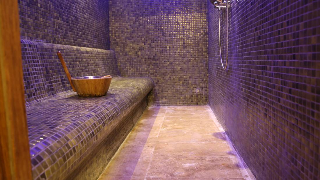 LE CHATEAU LAMBOUSA HOTEL