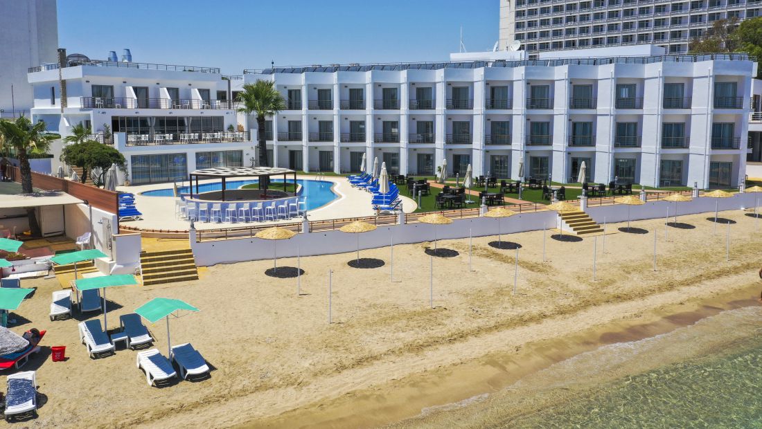 MIMOZA BEACH HOTEL