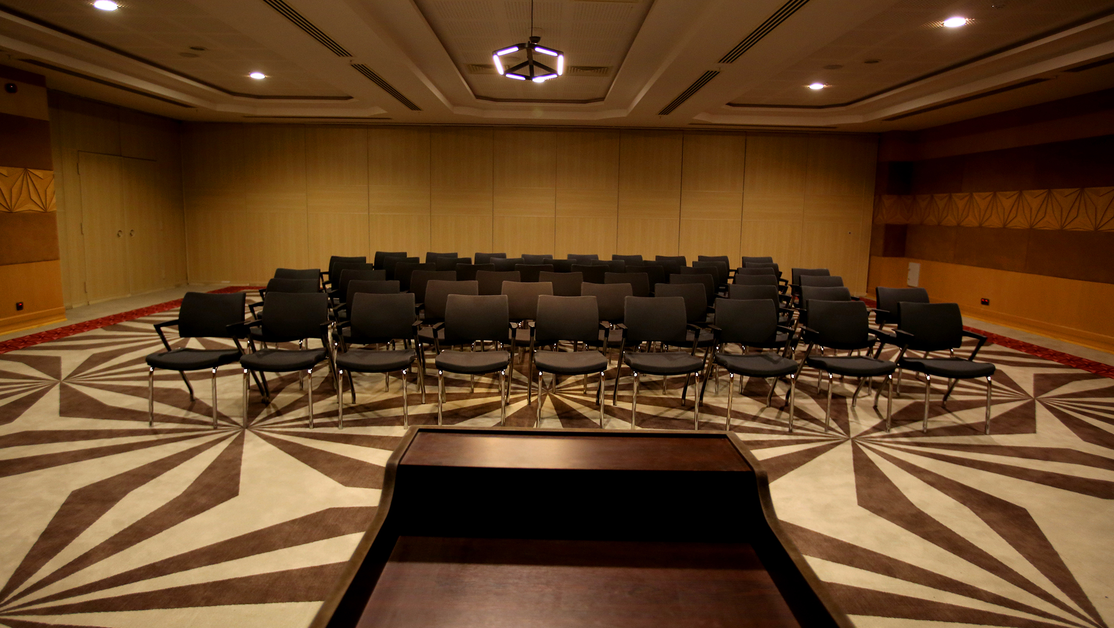 MERIT ROYAL PREMIUM HOTEL & CASINO
