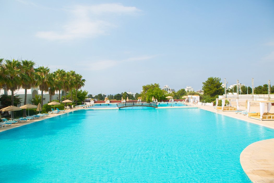 UPTOWN  BUYUK ANADOLU GIRNE HOTEL