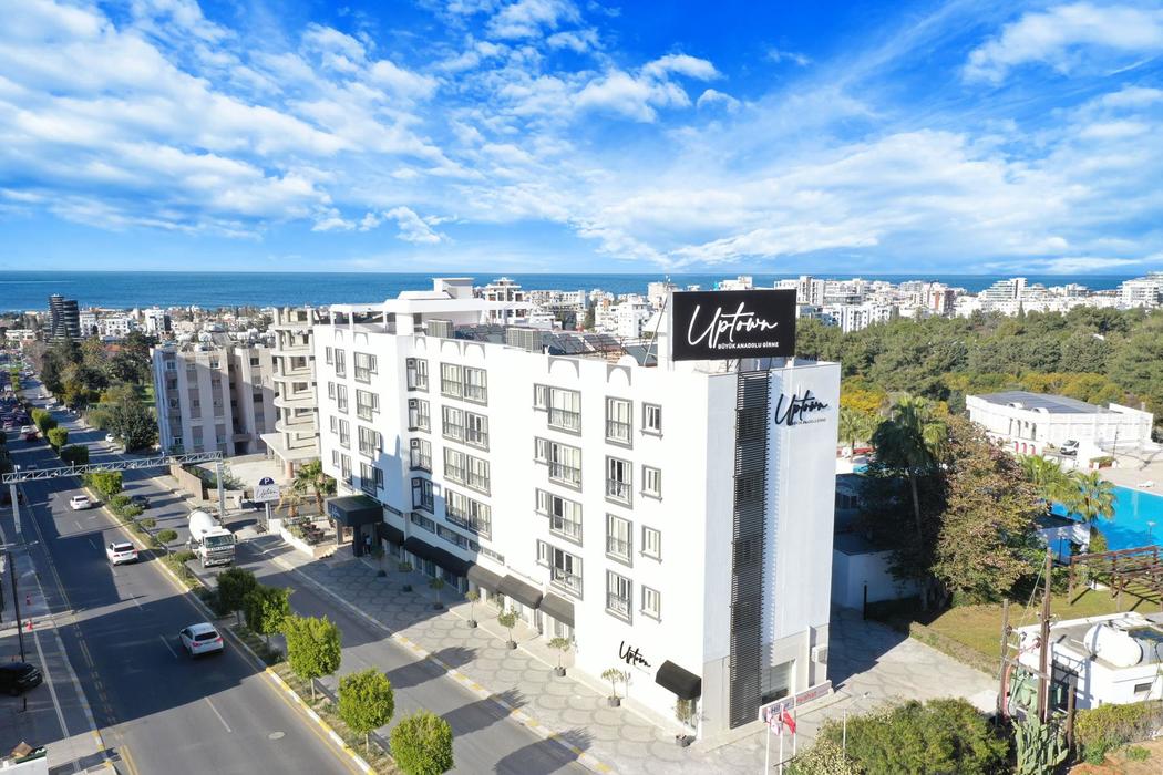 UPTOWN  BUYUK ANADOLU GIRNE HOTEL