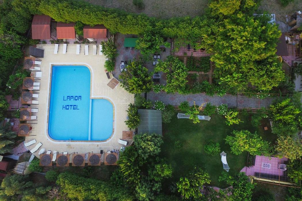 LAPIDA GARDEN HOTEL