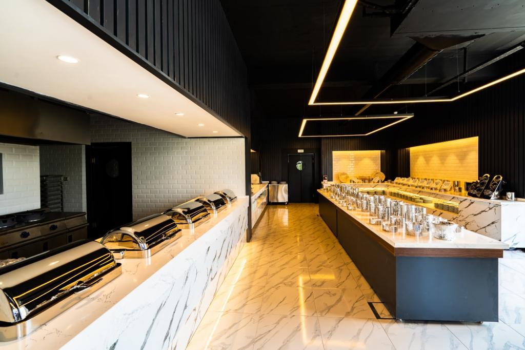 NOVEL CENTRE POINT HOTEL