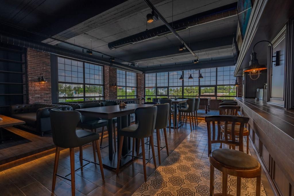 NOVEL CENTRE POINT HOTEL